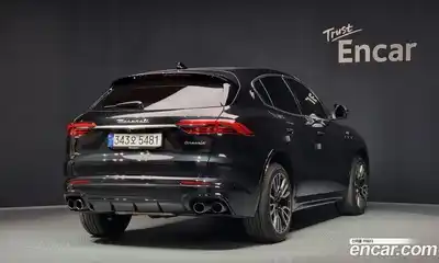 Maserati Grecale 2023 2.0 гидро в Москве № 282722, миниатюра 2