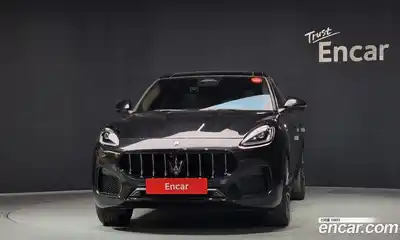 Maserati Grecale 2023 2.0 гидро в Москве № 282722, миниатюра 3