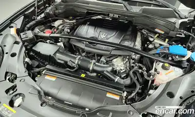 Maserati Grecale 2023 2.0 гидро в Москве № 282722, миниатюра 6