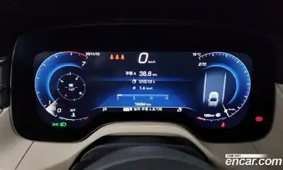 Maserati Grecale 2023 2.0 гидро в Москве № 282722, миниатюра 8