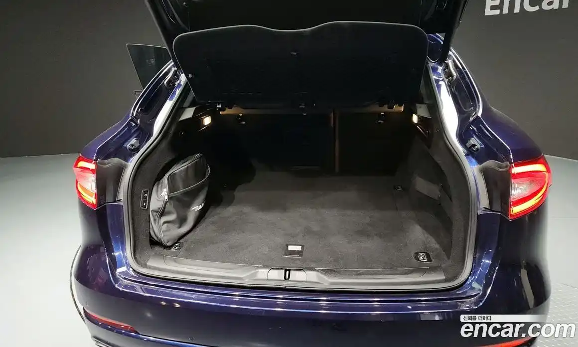 Maserati Levante 2017 3.0 гидро в Москве № 304577, фото 20