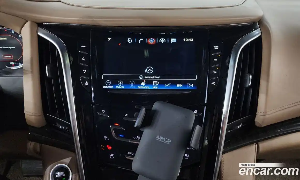 Cadillac Escalade 2018 6.2 гидро в Москве № 306660, фото 14