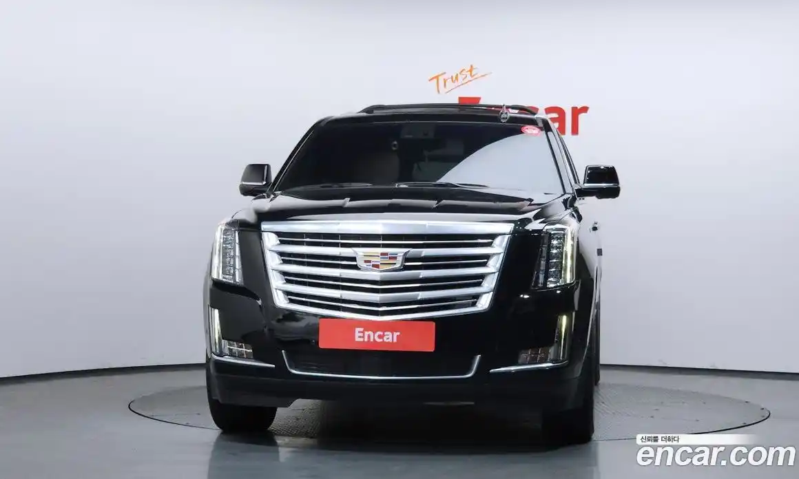 Cadillac Escalade 2018 6.2 гидро в Москве № 306660, фото 3