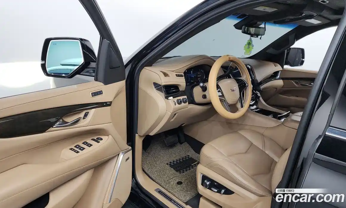 Cadillac Escalade 2018 6.2 гидро в Москве № 306660, фото 10