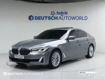 BMW 5-Series, 2022