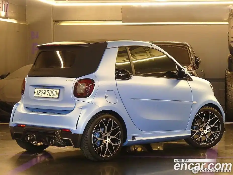 Smart Fortwo 2019 0.9 гидро в Москве № 376128, фото 3