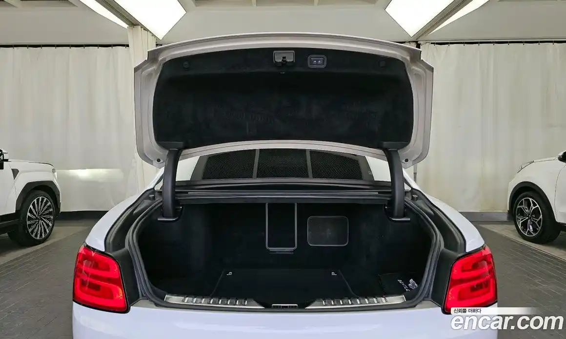 Bentley Flying Spur 2022 4.0 гидро в Москве № 387195, фото 20