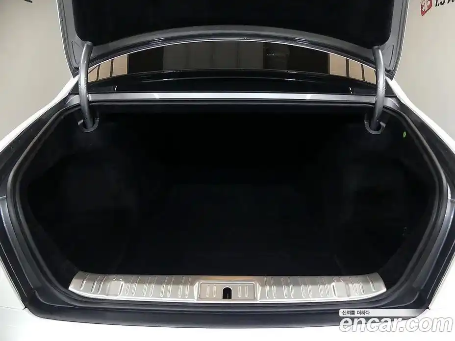 Rolls-Royce Ghost 2016 6.6 гидро в Москве № 407242, фото 9