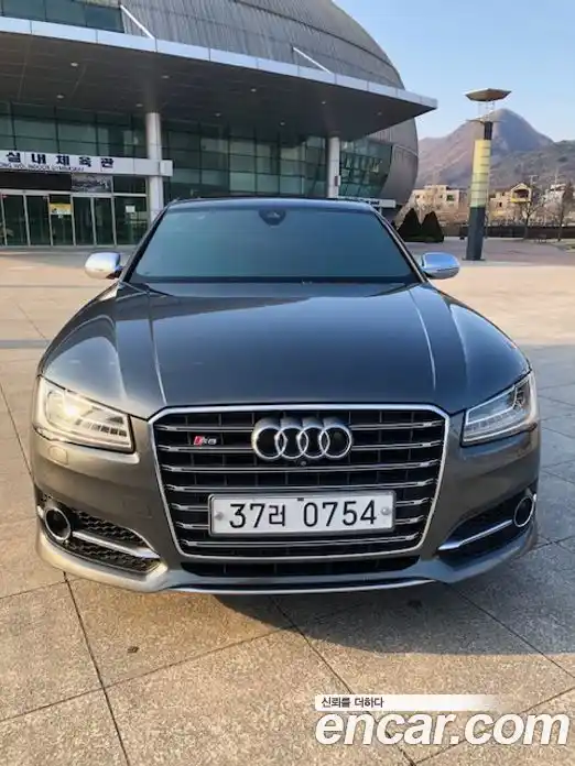 Audi S8 2016 4.0 гидро в Москве № 497097, фото 3