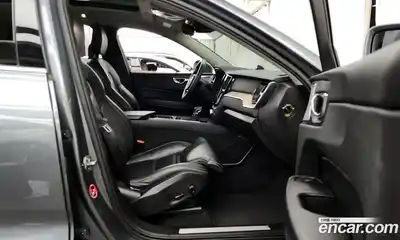Volvo XC60 2018 2.0 гидро в Москве № 497616, миниатюра 11