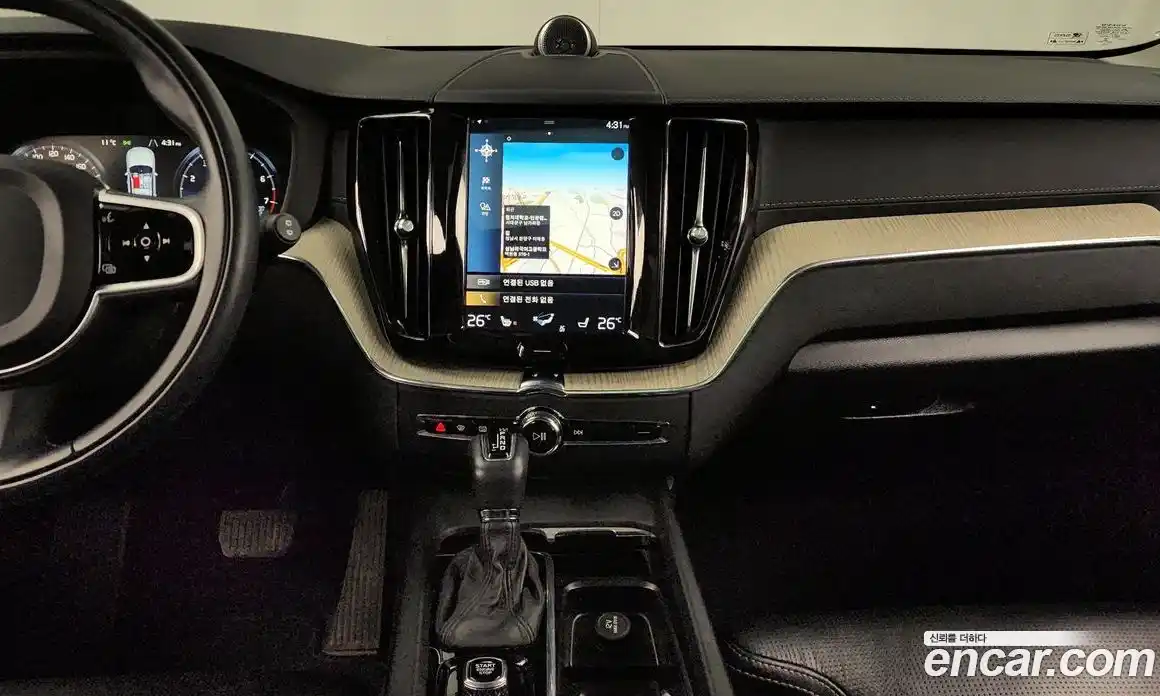Volvo XC60 2018 2.0 гидро в Москве № 497616, фото 14