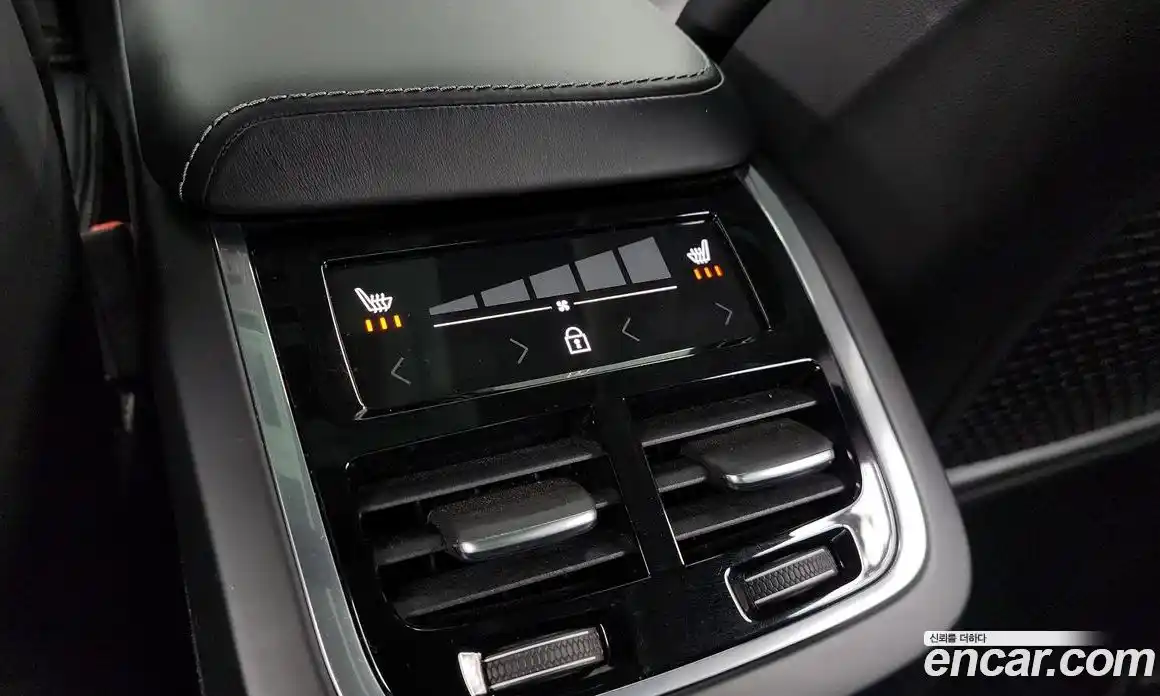 Volvo XC60 2018 2.0 гидро в Москве № 497616, фото 19