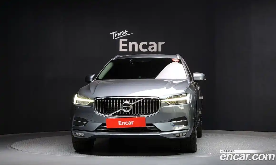 Volvo XC60 2018 2.0 гидро в Москве № 497616, фото 3