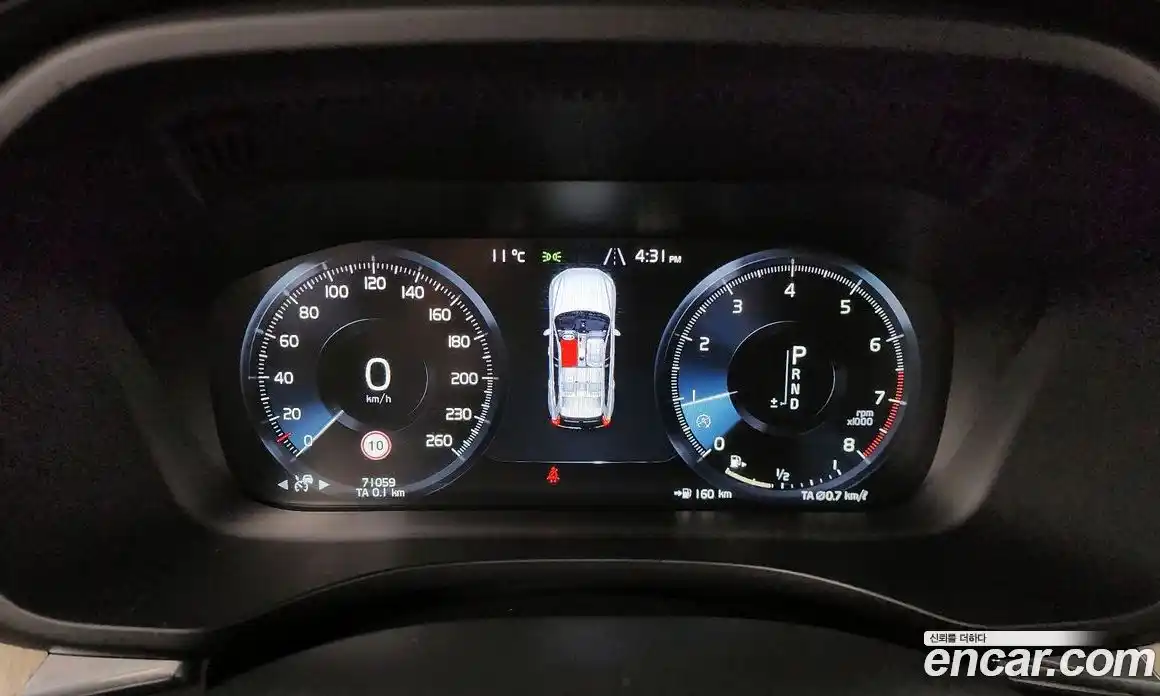 Volvo XC60 2018 2.0 гидро в Москве № 497616, фото 8
