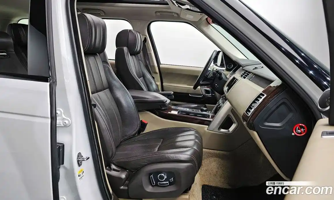 Land Rover Range-Rover 2016 5.0 гидро в Москве № 498779, фото 10