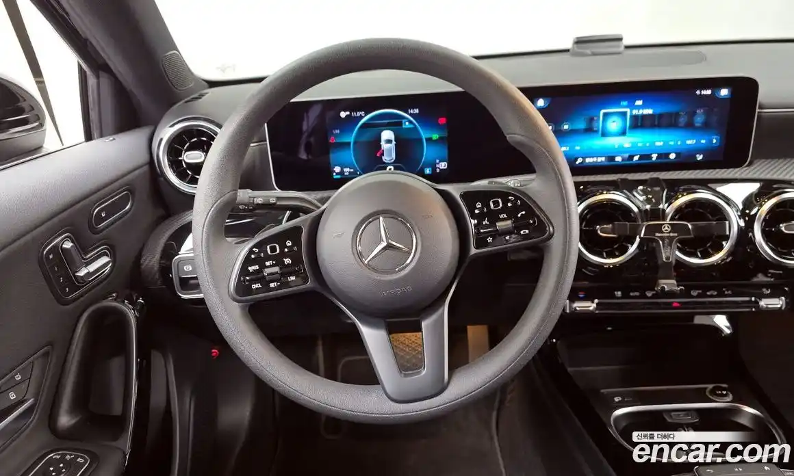 Mercedes-Benz A-Class 2020 2.0 гидро в Москве № 542133, фото 13