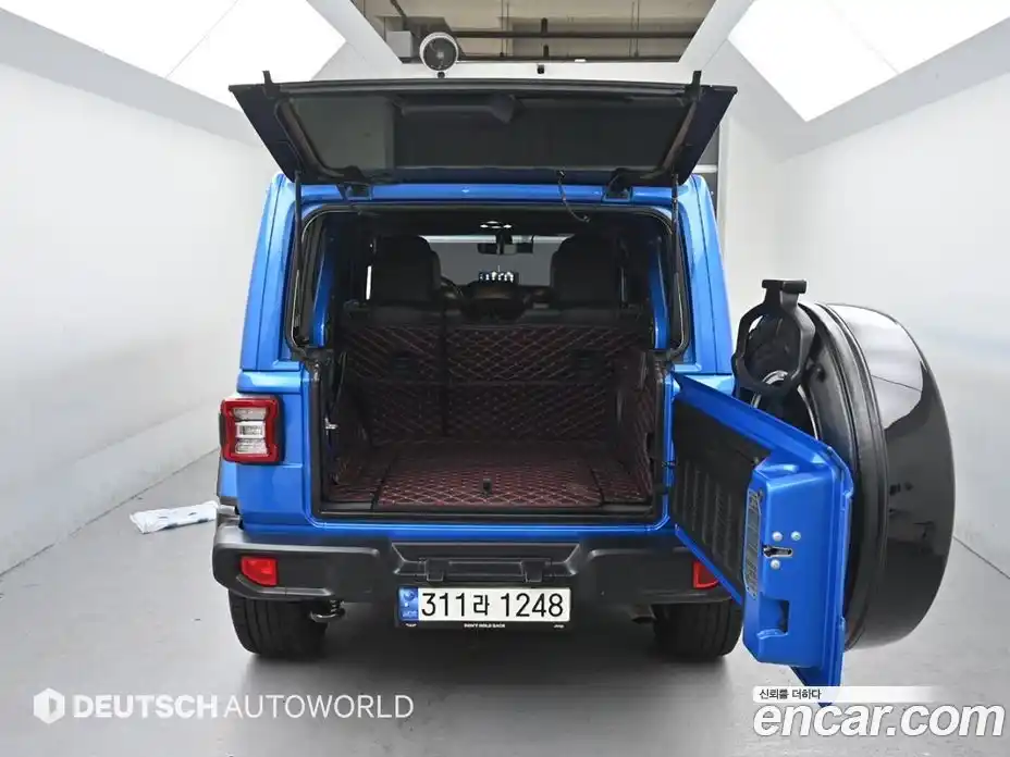 Jeep Wrangler 2021 2.0 гидро в Москве № 609473, фото 16
