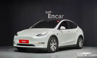 Tesla Model Y, 2021