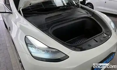 Tesla Model Y 2021 0.2 гидро в Москве № 628510, миниатюра 6