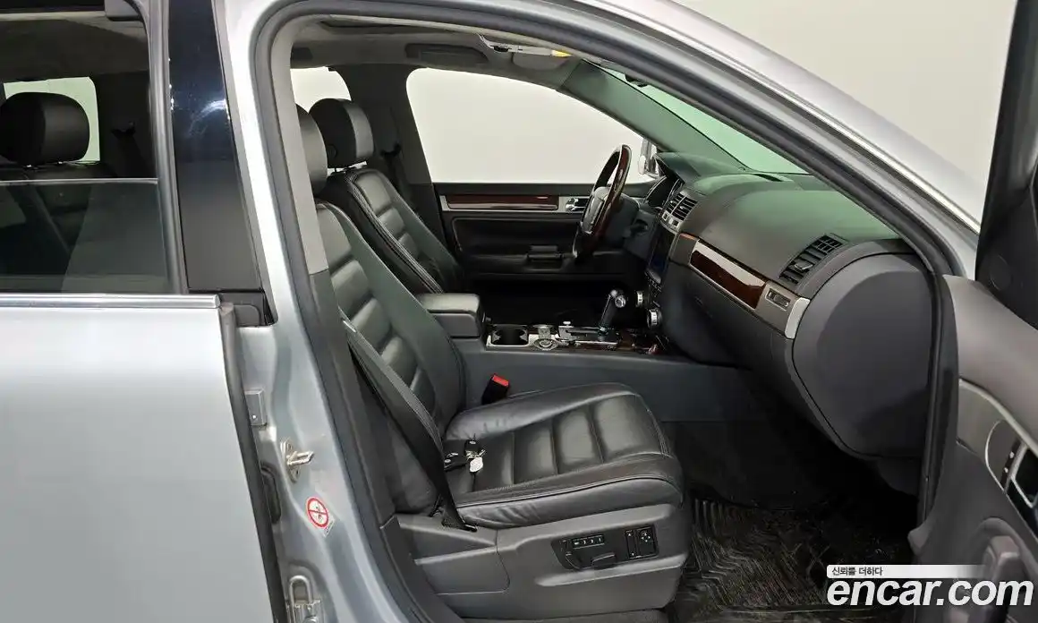 Volkswagen Touareg 2006 4.2 гидро в Москве № 629082, фото 11