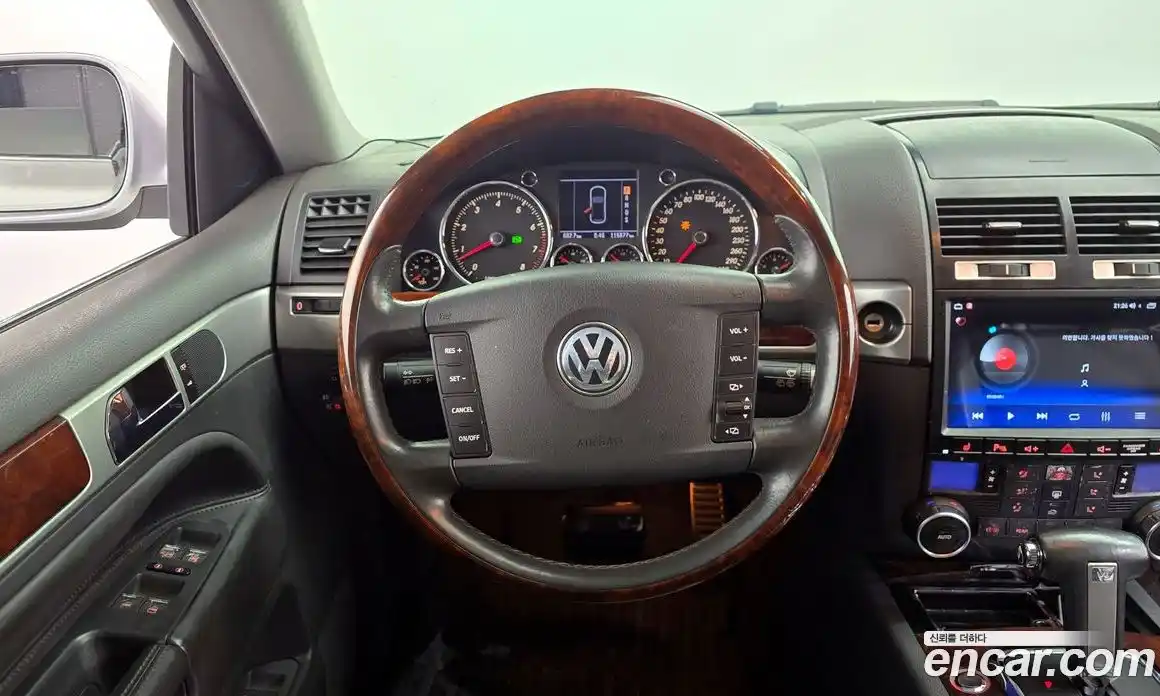 Volkswagen Touareg 2006 4.2 гидро в Москве № 629082, фото 13