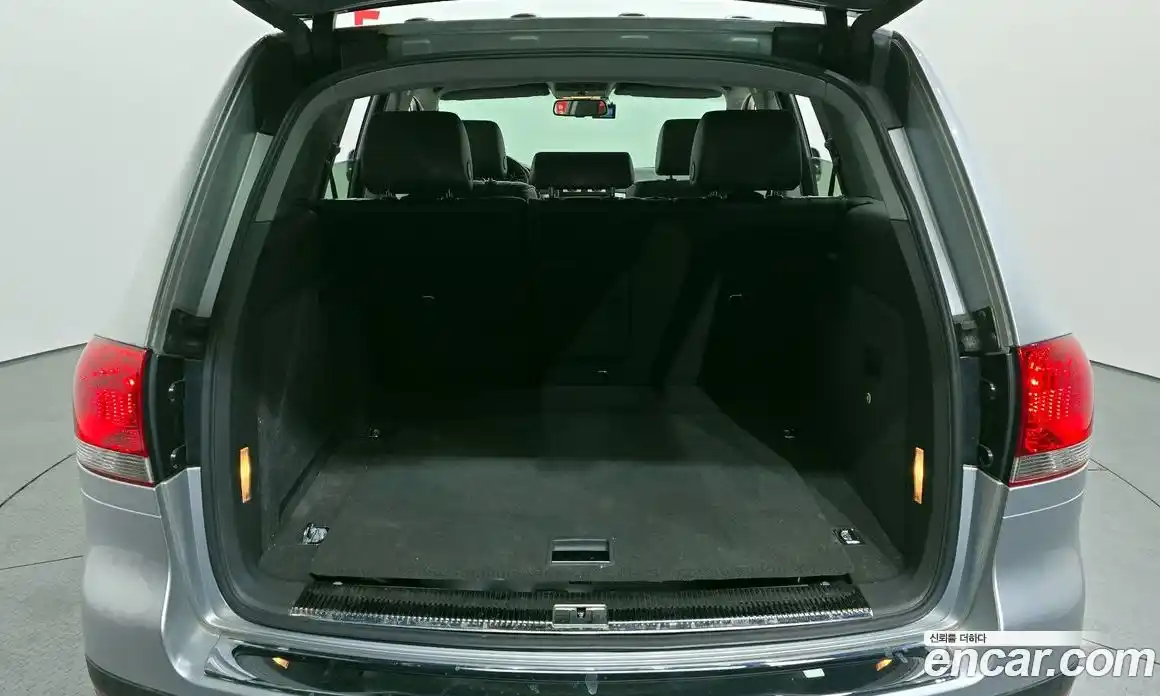 Volkswagen Touareg 2006 4.2 гидро в Москве № 629082, фото 20