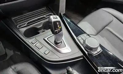 BMW 3-Series 2018 2.0 гидро в Москве № 721321, миниатюра 9