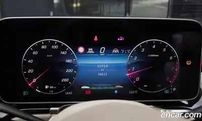 Mercedes-Benz S-Class 2023 3.0 гидро в Москве № 722418, миниатюра 8
