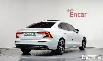 Volvo S60 2019 2.0 гидро в Москве № 724013, миниатюра 2