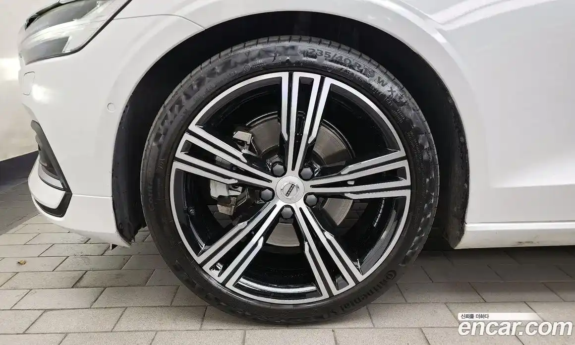Volvo S60 2019 2.0 гидро в Москве № 724013, фото 5