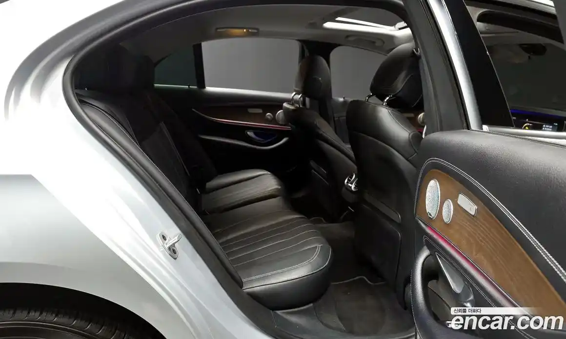 Mercedes-Benz E-Class 2020 2.0 гидро, фото 12