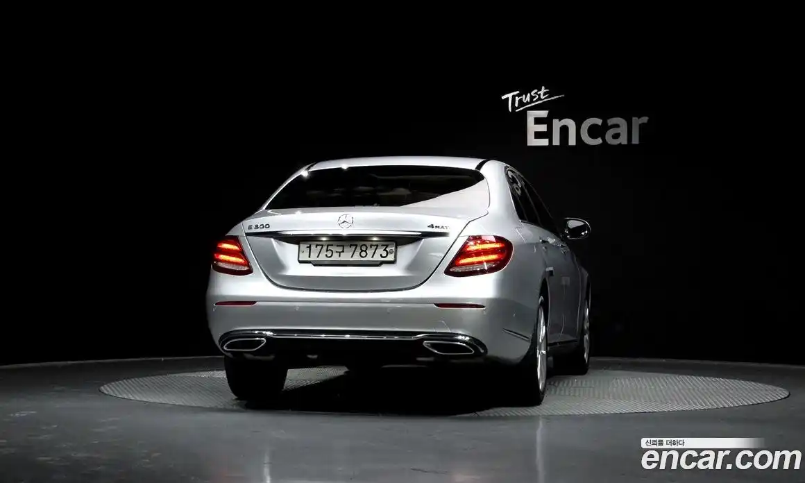 Mercedes-Benz E-Class 2020 2.0 гидро, фото 4