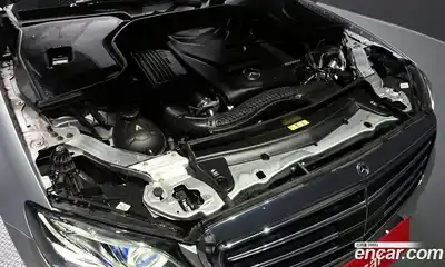 Mercedes-Benz E-Class 2020 2.0 гидро, миниатюра 6