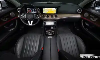 Mercedes-Benz E-Class 2020 2.0 гидро, миниатюра 7