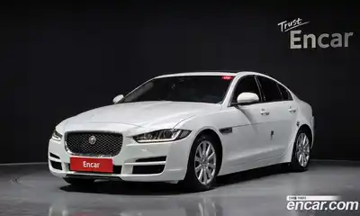 Jaguar XE, 2017