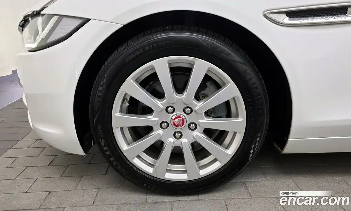 Jaguar XE 2017 2.0 гидро в Москве № 757718, фото 5