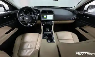 Jaguar XE 2017 2.0 гидро в Москве № 757718, миниатюра 7