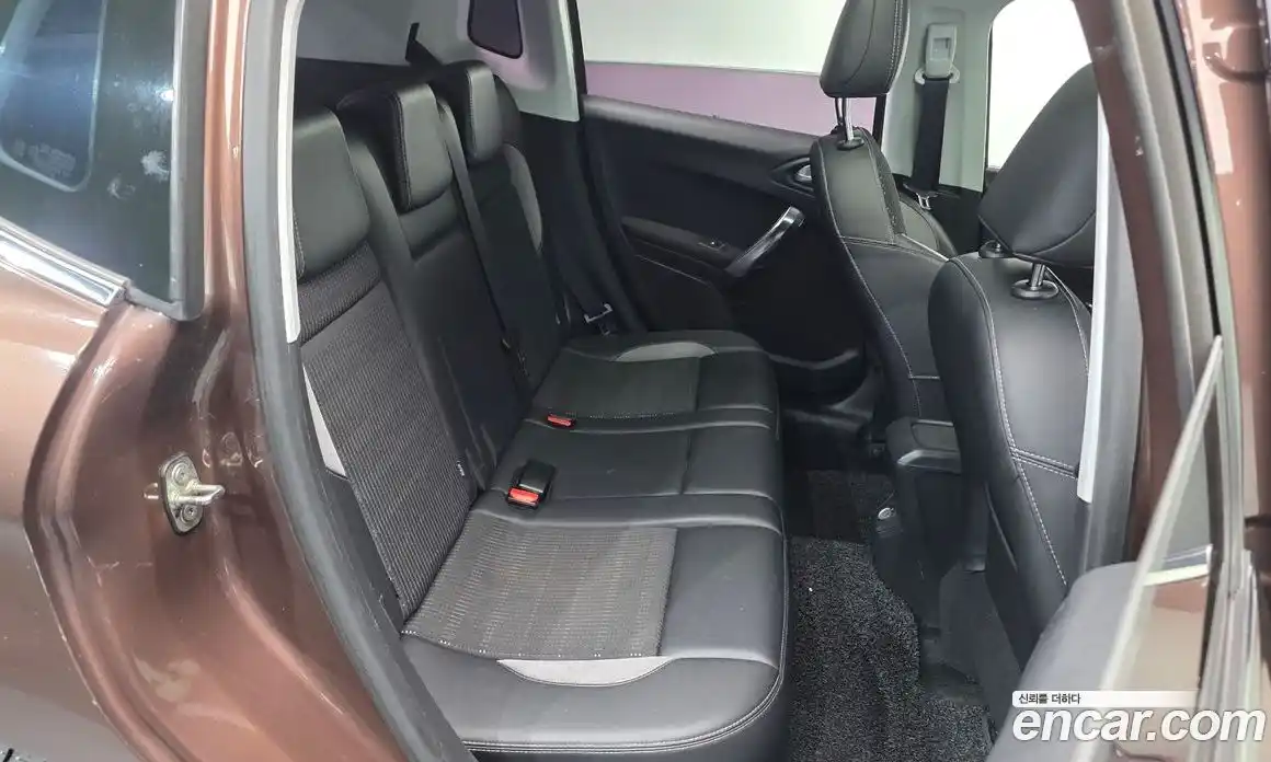 Peugeot 2008 2015 1.6 гидро в Москве № 759712, фото 12