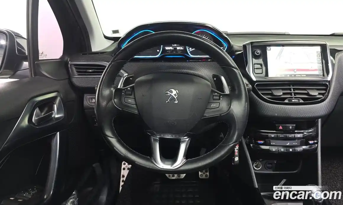 Peugeot 2008 2015 1.6 гидро в Москве № 759712, фото 13