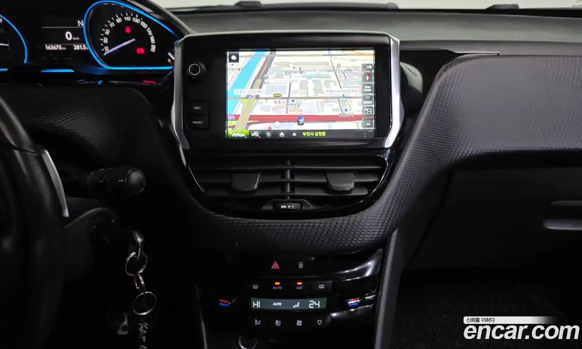 Peugeot 2008 2015 1.6 гидро в Москве № 759712, фото 14