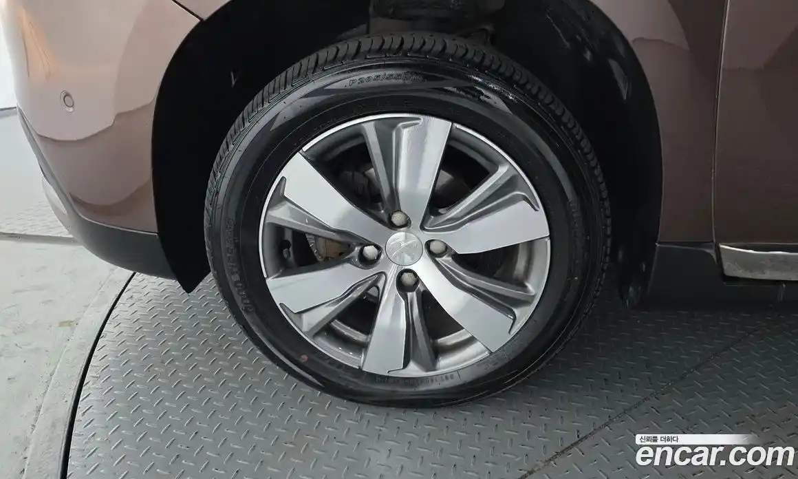 Peugeot 2008 2015 1.6 гидро в Москве № 759712, фото 5