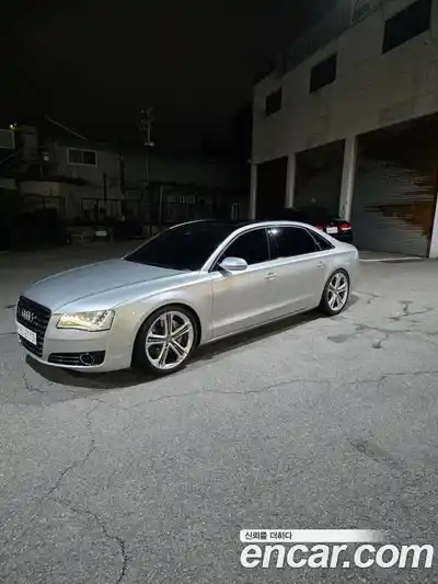 Audi A8, 2011
