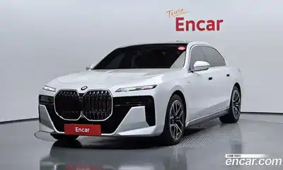BMW 7-Series, 2023