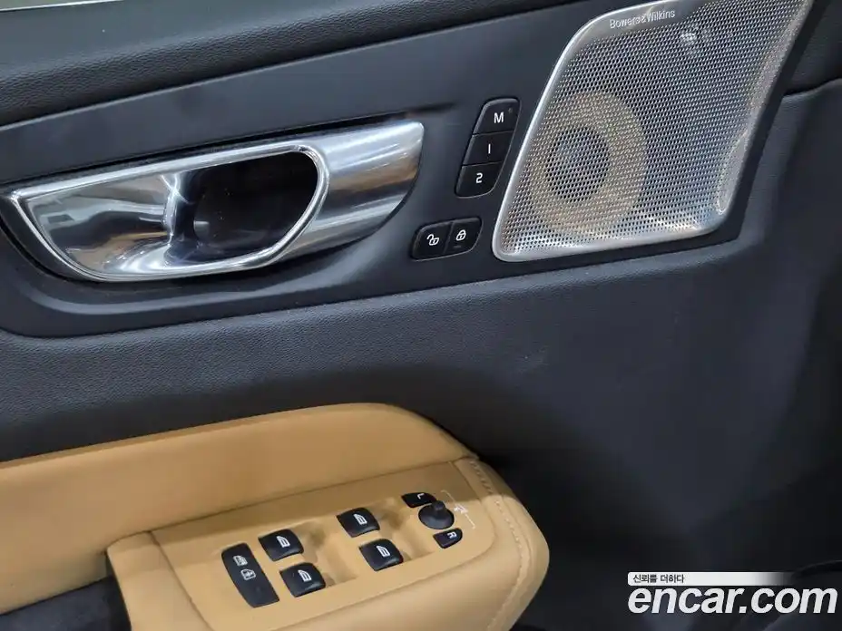 Volvo XC60 2020 2.0 гидро в Москве № 860514, фото 15