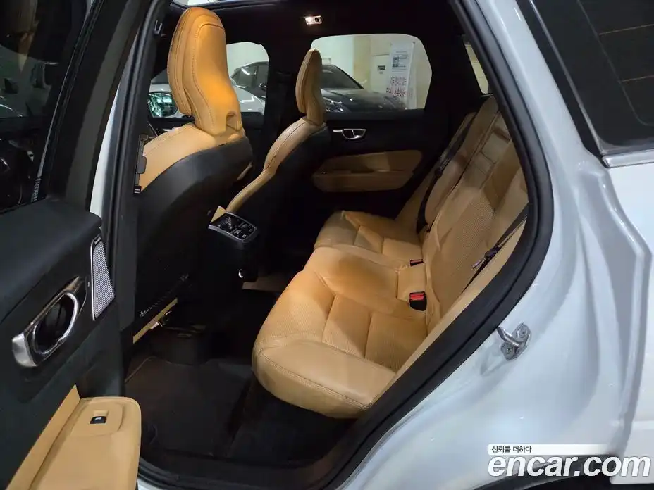 Volvo XC60 2020 2.0 гидро в Москве № 860514, фото 7