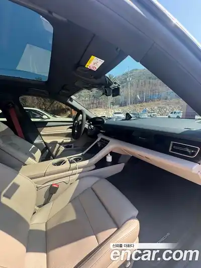Porsche Taycan 2022 гидро в Москве № 860830, миниатюра 9