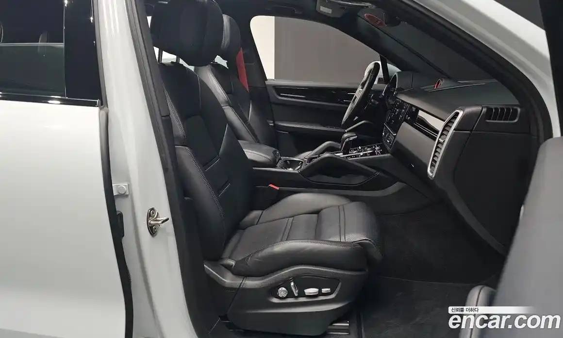 Porsche Cayenne 2019 3.0 гидро в Москве № 860837, фото 10