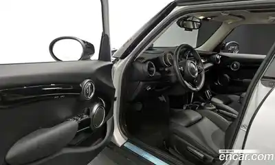 Mini Cooper 2020 1.5 гидро в Москве № 861504, миниатюра 11