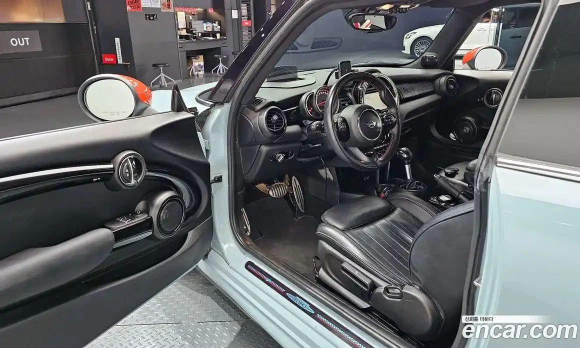 Mini Cooper 2019 2.0 гидро в Москве № 861589, фото 11