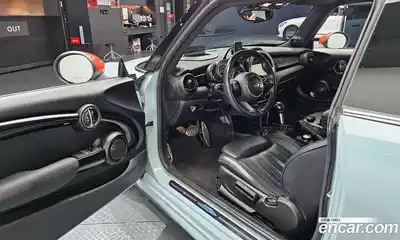 Mini Cooper 2019 2.0 гидро в Москве № 861589, миниатюра 11